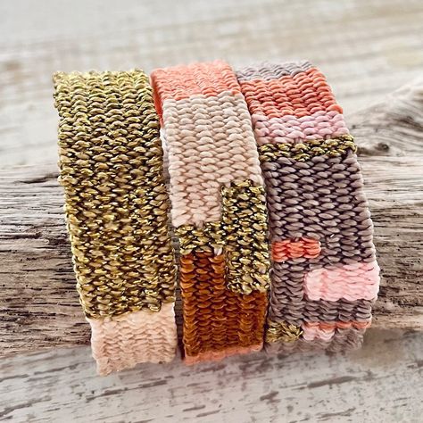 Natural colors with gold ✨🧡🤎 #handmade #woven #bracelets #wearableart #oneofakind #unique #textilejewelry #wovenjewelry #accesories #handwovenacceories #handwovenbracelets #handwoven #textiledesign #handwovenbracelet #weaversofinstagram #supporthandmade #uniquehandwoven #shophandmade #smallbusiness #arubamade #arubahandmade #bohosjic ##naturalcolors Hand Woven Textiles, Weaving Projects, Textile Jewelry, Woven Bracelets, Support Handmade, Natural Colors, Jewellery Making, Handmade Shop, Textile Design