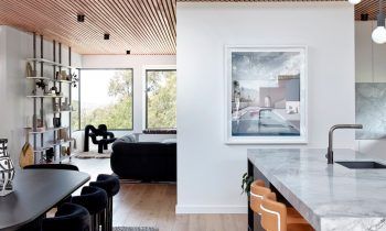 Where the Mountains Meet the Sea - The Farm by Fergus Scott Architects Rammed Earth Homes, Timber Battens, Rammed Earth Wall, Timber Ceiling, Ceiling Treatments, Rammed Earth, Red Hill, Ceiling Ideas, All White Kitchen