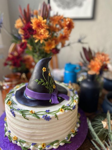 Witchy Cake Birthdays, Witch Or Wizard Gender Reveal Cake, Witchy Birthday Cake Ideas, Witchy First Birthday, Witch Theme Cake, Room On The Broom Cake, Gothic Baby Shower Cake, Witchy Birthday Ideas, Pagan Baby Shower Ideas