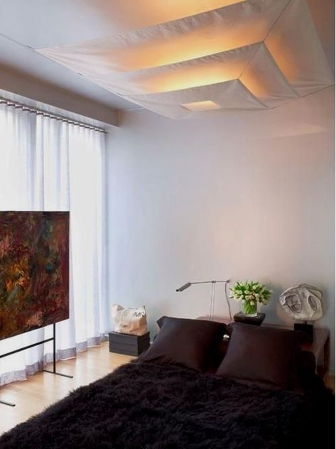 21 Interior Designs with Fluorescent Light Covers Interiorforlife.com Canvas ceiling light cover for the hideous hospitallike lighting in our apartment Luminaria Diy, Fluorescent Light Covers, Ceiling Light Covers, House Repair, Fabric Ceiling, Rental Kitchen, Diy Lampe, Diy Ceiling, Lighted Canvas