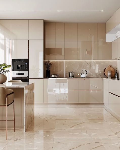 Inspiration für deine Küche in Beige: 15 stilvolle Ideen - Hygge and Home Beige Gloss Kitchen, Beige Colour Kitchen, Beige And Gold Kitchen, Beige Modern Kitchen, Calacatta Gold Quartz Kitchen, Beige Kitchen Ideas Modern, Beige Mom, Küchen In U Form, Calacatta Gold Quartz