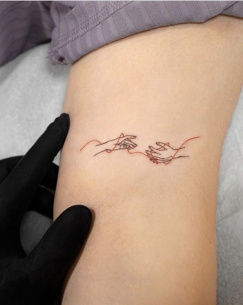 Red Thread Tattoo Couple, Invisible String Theory Tattoo, Red Thread Of Fate Tattoo, Red Thread Tattoo, Red String Of Fate Tattoo, Red String Tattoo, Secret Tattoos, String Tattoo, Fate Tattoo