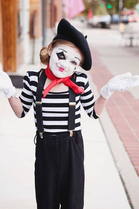 Circus Costume Kids, Mime Halloween Costume, Carnaval Kids, Mime Costume, Purim Costumes, Halloween Costume Toddler Girl, Halloween Kids Costumes Girls, Carnival Dress, Circus Costume