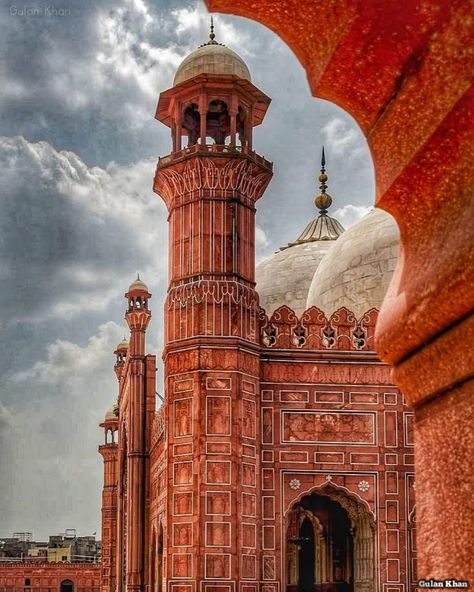 PAKISTAN, Badshahi mosque, Lahore, Punjab, Pakistan Pakistan Badshahi Mosque, Badshahi Mosque Aesthetic, Badshahi Mosque Painting, Pakistani Mosques, Badshahi Mosque Photography, Badshahi Mosque Drawing, Pakistani Buildings, Pakistan Scenery, Lahore Mosque