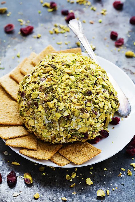 Cranberry Pistachio Cheeseball | Creme de la Crumb Holiday Appetizer Recipes, Horderves Appetizers, Holiday Appetizers Christmas, Best Holiday Appetizers, Christmas Appetizers Easy, Christmas Appetizer, Holiday Appetizers Easy, Brie Bites, Holiday Appetizers Recipes