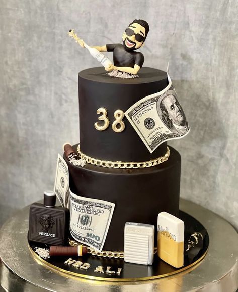 3 Tier Black Cake, Birthday Cakes For Men 30th, Fondant Cakes Birthday Men, 55th Birthday Cake For Men, 29th Birthday Cakes For Him, Money Birthday Cake For Men, Black And Gold Cake Ideas For Men, Money Themed Cake, Cool Birthday Cakes For Men