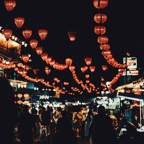 Chinese Night Market, Vietnamese Night Market, Street Food Design, Chinese Market, Vietnam Fashion, Vietnam Backpacking, Vietnam Food, Visit Vietnam, Phu Quoc