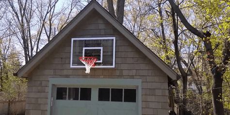 Diy Basketball Hoop, Basketball Pole, Shed Guest House, Diy Basketball, Basketball Goal, Man Shed, Basketball Goals, Home Garage, Weekend Warrior