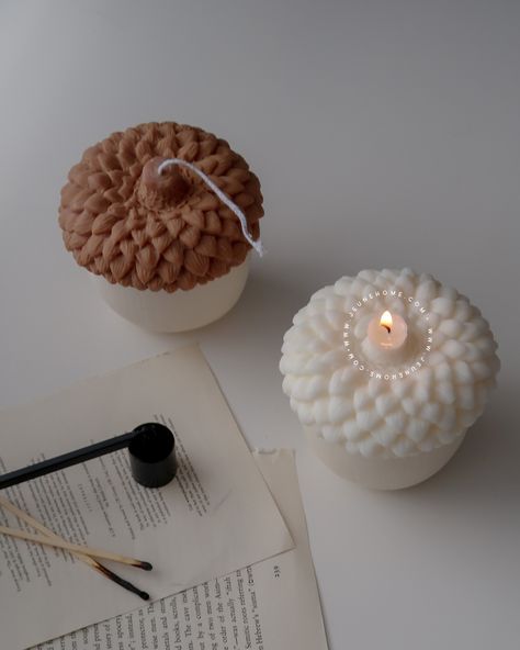 Giving our acorn shaped candle a moment on the grid. We absolutely adore this candle, what do you think? 🍂 #acorn #autumndecor #autumndecoration #handmadecandle #handmadeshop #candles #soycandles #scentedcandles #minimalist #handpouredcandles #candlesuk #soywax #aesthetic #ａｅｓｔｈｅｔｉｃ #homeaccount #homeoffice #newhome #bedroominspo #candlesofinstagram #candlesandcandles #vegancandles #bohoandnordic #candlelover #pillarcandles #candlestudio #details #minimalist #contemporary Sand Candles, Candle Studio, Shaped Candle, Vegan Candles, Minimalist Contemporary, Candle Shapes, Aesthetic Aesthetic, Handmade Candles, Handmade Shop