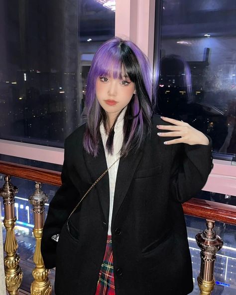 Color Bangstyle Hair, Purple Racoon Tail Hair, Black Hair With Purple Ends, Black Hair With Colored Bangs, Black And Lavender Hair, Two Tone Purple Hair, Purple Black Hair Dye, Purple Bangs, Purple And Black Hair