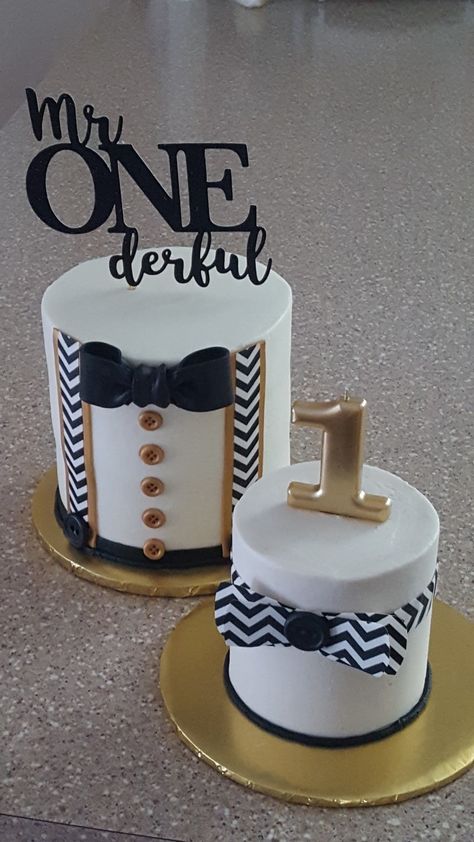 Mr Wonderful 1st Birthday Cake, Mr Onederful Smash Cake, Mr Onederful Birthday Cake, Mr Onederful Birthday Party Ideas, Birthday Festivities, Mr Onederful Birthday, Baby Birthday Party Theme, Baby First Birthday Themes, Onederful Birthday