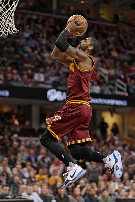 Kyrie Irving in a player's edition of the Nike Kyrie 3. Kyrie Irving 2, Irving Wallpapers, Irving Nba, Nba Basket, America Wallpaper, Nike Kyrie 3, Kyrie 3, Basket Nba, Basketball Players Nba