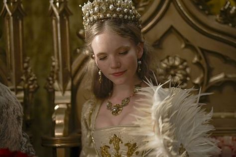 Still of Tamzin Merchant in The Tudors Tamzin Merchant, Tudor Series, The Tudors Tv Show, Salem Tv Show, Obscure Facts, Katherine Howard, Tudor Fashion, The Other Boleyn Girl, Tudor Dynasty