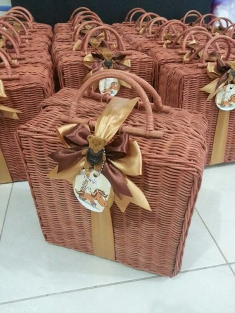 Rattan Hampers, Diy Hampers, Gifting Business, Rattan Craft, Hampers Ideas, Baby Shower Return Gifts, Baby Hampers, Antique Things, Birthday Return Gifts