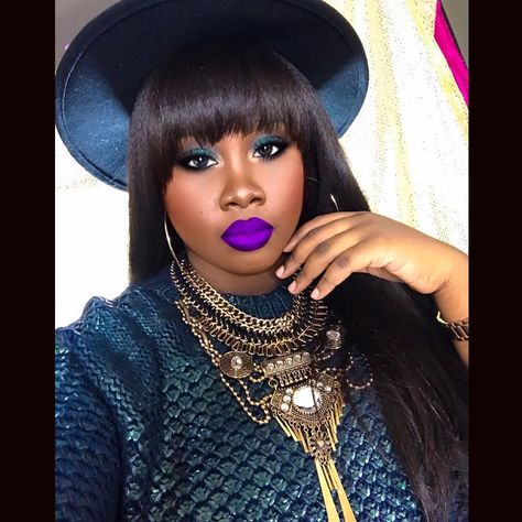 200.8k Followers, 696 Following, 1,573 Posts - See Instagram photos and videos from  KARLA TOBIE  (@princessbellaaa) Purple Lipstick Black Women, Lipstick Black Women, Diva Hairstyles, Night Moth, Unique Lipstick, Brown Girls Makeup, Beauty And The Beat, Purple Lipstick, Makeup Game