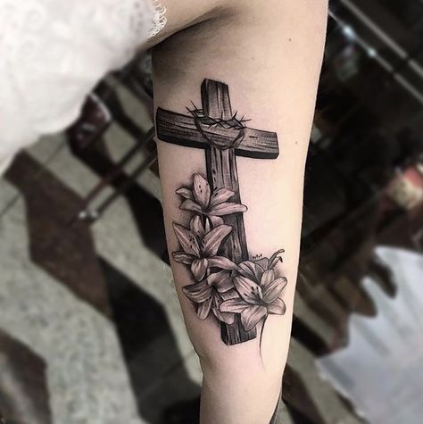 Cross Of Flowers, Cross Flowers Tattoo, Realistic Cross Tattoo, Cross With Flowers Tattoo For Women, Old Rugged Cross Tattoo, Cross Tattoos For Women On Arm, Cross And Flower Tattoo For Women, Cross Tattoos With Flowers, Christian Tattoos For Women Sleeve