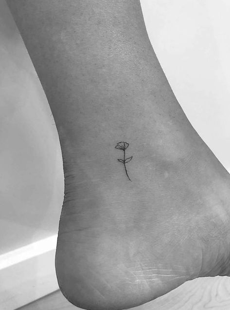 Tiny Flower Tattoo Simple No Stem, Poppy Tatoos Small, Petunia Tattoo Simple, Mimi Tattoo Ideas, Fine Line Poppy Tattoo, Simple Poppy Tattoo, Poppy Tattoo Small, Small Bff Tattoos, Tattoos With Deep Meaning