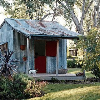 Garden Shed Ideas Exterior, Manicured Lawn, Rustic Shed, Tin Shed, Inspiring Outdoor Spaces, Steel Sheds, Backyard Sheds, Backyard Shed, Potting Sheds