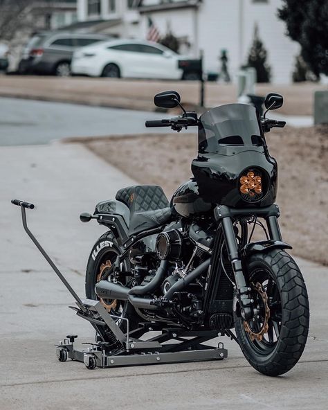 Random Radness – Shock Mansion Club Style Softail, Club Style Sportster, Harley Super Glide, Harley Davidson Motorcycles Dyna, Dyna Club Style, Harley Fat Bob, Harley Davidson Dyna Super Glide, Harley Davidson Fat Bob, Custom Bikes Cafe Racers