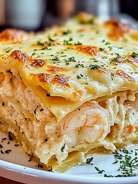 🔥Easy Soul Southern Recipes🍳😋 | Garlic Butter Shrimp Scampi Lasagna 🧄🦐🍝 | Facebook Shrimp Scampi Roll Ups, Garlic Butter Shrimp Scampi Lasagna, Seafood Lasagna Recipe, Shrimp Lasagna, Garlic Butter Shrimp Scampi, Seafood Lasagna Recipes, Seafood Lasagna, Lasagna Ingredients, Spaghetti Casserole