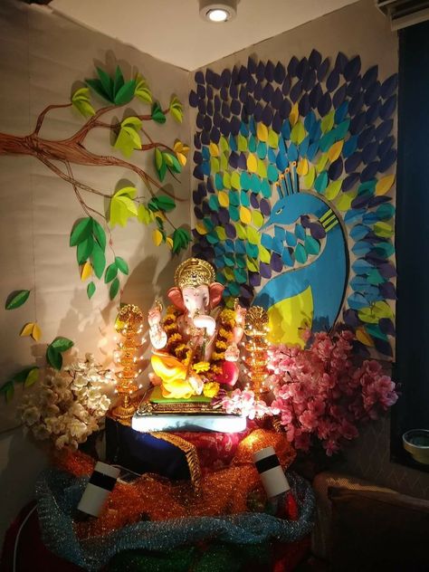 Flower Decoration For Ganpati, Eco Friendly Ganpati Decoration, Ganpati Decoration Theme, Ganesh Chaturthi Decoration, Home Flower Decor, Ganpati Decoration At Home, Indian Bedroom Decor, Janmashtami Decoration, Ganapati Decoration