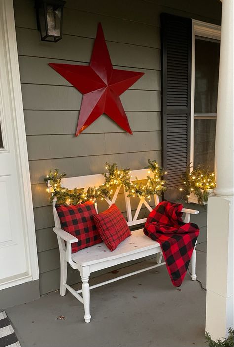 Christmas Porch Decor With Bench, Christmas Front Porch Bench Decor, Christmas Front Porch With Bench, Outdoor Bench Christmas Decorating Ideas, Christmas Bench Decorations Outdoor, Small Front Porch Ideas Christmas, Front Porch Bench Christmas Decor, Front Porch Bench Decorating Ideas, Outdoor Bench Christmas Decor