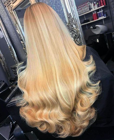 Flowing like the dawn ray, nice...MKS Rihanna Red Hair, Milk Blush, Blush Hair, Silky Smooth Hair, Vlasové Trendy, Hair Growth Serum, Blonde Hair Looks, Brown Blonde Hair, Long Blonde