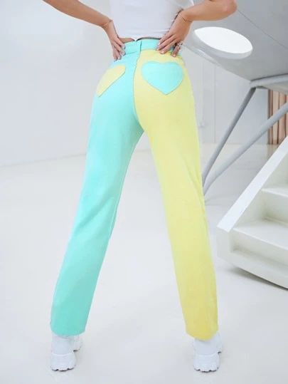 Fancy Pants Outfit, Colored Jeans Outfits, Patch Pocket Jeans, Teen Pants, Heart Pants, Nike Shoes Women Fashion, Space Outfit, Heart Patch, Cute Pants