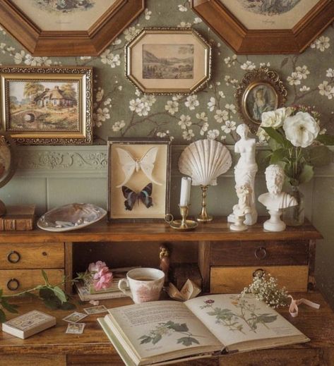 Cozy Retro Aesthetic, Museum Aesthetic Home, Modern Regency Aesthetic, Cottagecore Desk Ideas, Staging Antiques, Earthy Vintage, Cottagecore Desk, Cottage Wall Decor, Salon Suites