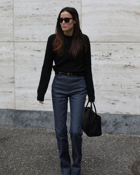 Alex Rivière on Instagram: “Tailored denim @ysl x @luisaviaroma” Tailored Chic Outfits, Alex Riviere Style, Alex Riviere, Winter Moodboard, Smart Casual Women Outfits, Street Style Fall Winter, Smart Casual Women, Corporate Dress, Women Business