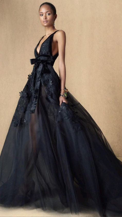 Eli Saab, Elie Saab Fall, Elie Saab Couture, Tulle Evening Dress, Makijaż Smokey Eye, Special Dresses, Couture Details, 2020 Fashion, Gala Dresses