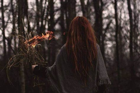 ✵ A RAVELING NIGHT ✵ by E.M Redshaw ✵ Red Haired Witch Aesthetic, Red Head Witch, Red Headed Witch, Red Haired Witch, Redhead Witch, Viking Aesthetic, Autumn Witch, Tauriel, Season Of The Witch