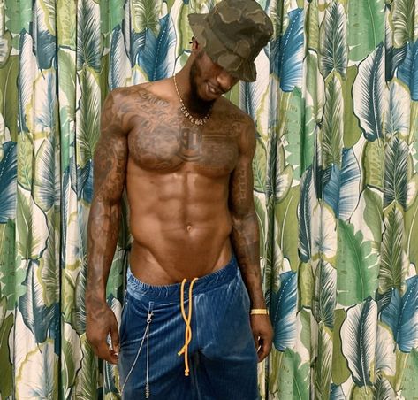 Masculine Reference, Aries Things, Male Art Model, Iman Shumpert, Thirst Trap, Dark Skin Men, Teyana Taylor, Boys Don't Cry, Cute Black Guys