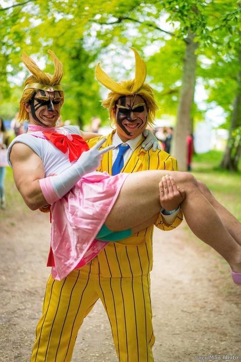 Bnha cosplay Bad Cosplay, Hero Meme, Bnha Cosplay, My Hero Academia Costume, Anime Cosplay Makeup, Mha Cosplay, All Might, Hero Costumes, Cosplay Tips