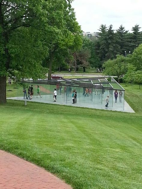 Interactive Glass-Walled Labyrinth ... Labyrinth Installation, Glass Labyrinth, Robert Morris, Modern Metropolis, Artistic Installation, Action Painting, Interactive Art, Sculpture Park, Street Furniture