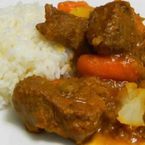 Puerto-Rican-Carne-Guisada Puerto Rican Carne Guisada, Puerto Rican Beef Stew, Puerto Rican Cuisine, Puerto Rican Dishes, Puerto Rico Food, Hispanic Kitchen, Carne Guisada, Boricua Recipes, Spanish Dishes