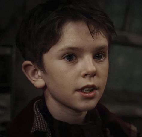 Charlie Bucket, Charlie Charlie, Charlie And The Chocolate Factory, Freddie Highmore, Spencer Reid, The Factory, Chocolate Factory, Tim Burton