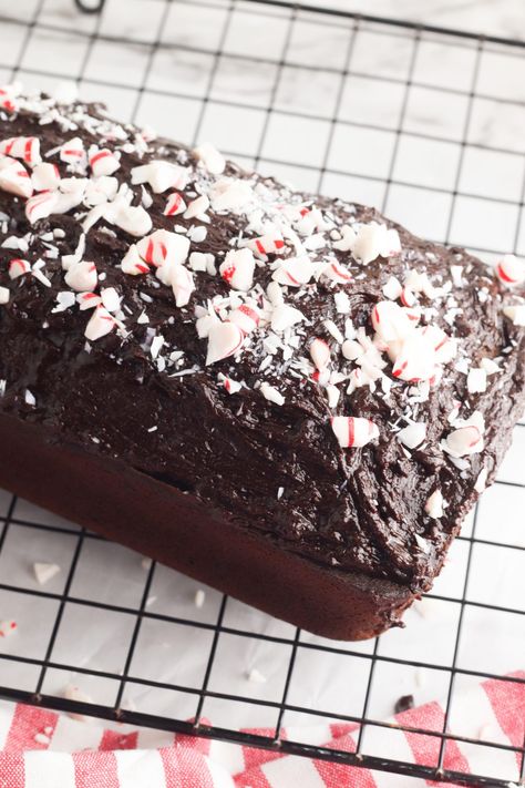 Chocolate Peppermint Bread, Pepermint Cake, Chocolate Peppermint Loaf, Peppermint Chocolate Cake, Chocolate Peppermint Cake, Xmas Goodies, Winter Baking, Bakers Chocolate, Chocolate Pound Cake