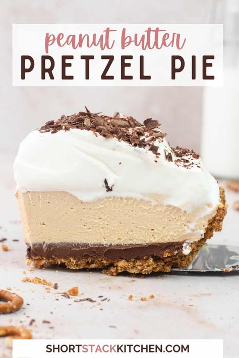 This Peanut Butter Pretzel Pie is a salty and sweet dessert that's hard to resist. A beautiful layered pie featuring a salty buttery pretzel crust, chocolate ganache, creamy peanut butter filling and fresh whipped cream! #peanut butter pretzel pie #peanut butter chocolate pretzel pie #peanut butter pie #pretzel pie Southern Peanut Butter Pie, Peanut Butter Pie With Pretzel Crust, Chocolate Peanut Butter Pretzel Pie, Pies With Pretzel Crust, Peanut Butter Layered Dessert, Peanut Butter Pie Bars, Peanut Butter Pretzel Pie With Chocolate, Peanut Butter Pretzel Dessert, Amish Peanut Butter Cream Pie