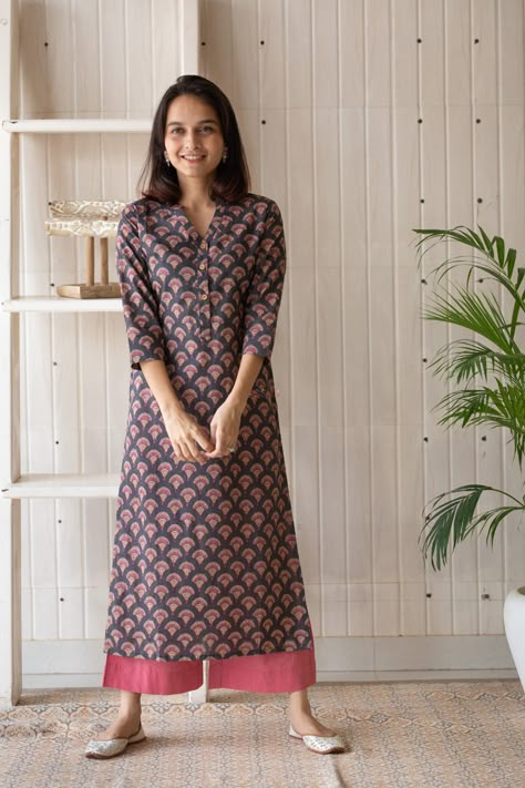 Simple Kurta, Onion Pink, Simple Frock Design, Fashion Show Dresses, Simple Kurta Designs, Simple Kurti Designs, Long Kurti Designs, Casual Indian Fashion, Kurti Embroidery Design