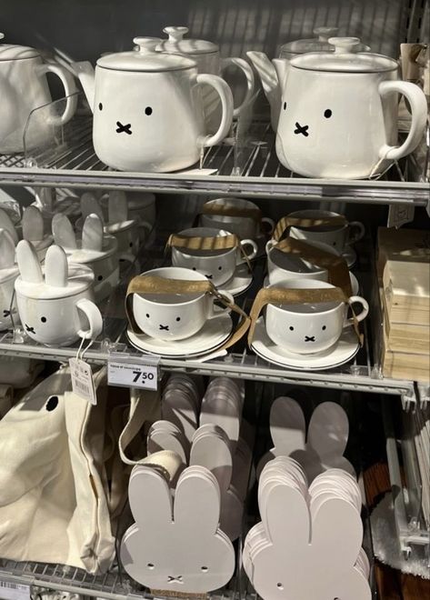 Miffy Kitchenware, Miffy Aesthetic, Vibe Mood, Cool Aesthetic, Birthday Wishlist, All Things Cute, Rilakkuma, White Aesthetic, Aesthetic Fashion