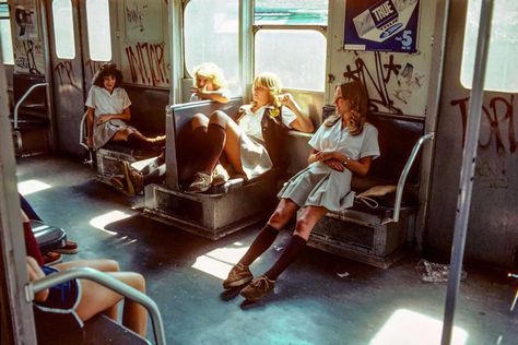 Rare photos of dangerous New York City’s subway system, 1970-1980 Far Rockaway, Hell On Wheels, Nostalgic Images, New York Subway, Grand Central Station, Nyc Subway, Big Apple, Rare Photos, Vintage Photographs