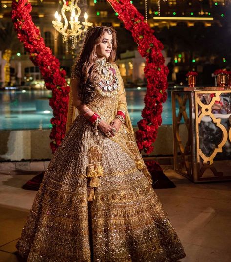 Manish Malhotra 2023 Collection, Golden Wedding Lehenga, Manish Malhotra Bridal Lehenga, Manish Malhotra Bridal, Manish Malhotra Collection, Maharashtrian Bride, Bride On Wedding Day, Daffodil Color, Masala Sauce