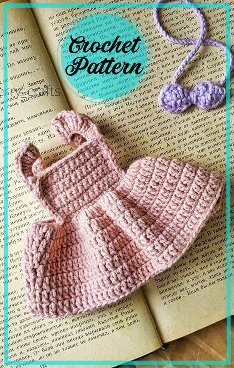 Crochet Doll Clothes Free Pattern, Crochet Doll Clothes Patterns, Crochet Doll Dress, Crochet Baby Toys, Crochet Girls, Crochet Doll Clothes, I Am Trying, Crochet Doll Pattern, Crochet Patterns Amigurumi