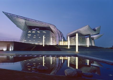 Gallery of Wuxi Grand Theatre / PES-Architects - 1 Architecture Cool, Grand Theatre, Theatre Pictures, World Architecture Festival, Architectural Competition, New Architecture, Norman Foster, Landscape Construction, Wuxi