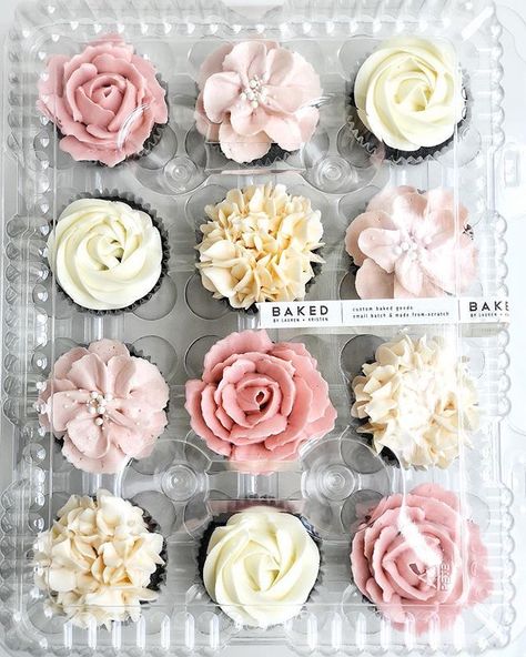 Bridal Shower Flower Cupcakes, Love Is In Bloom Cupcakes, Boho Floral Cupcakes, Boho Flower Cupcakes, Baby In Bloom Cupcake Ideas, Boho Cupcakes Baby, Flower Cupcakes Wedding, Floral Baby Shower Cupcakes, Boho Cupcakes Wedding