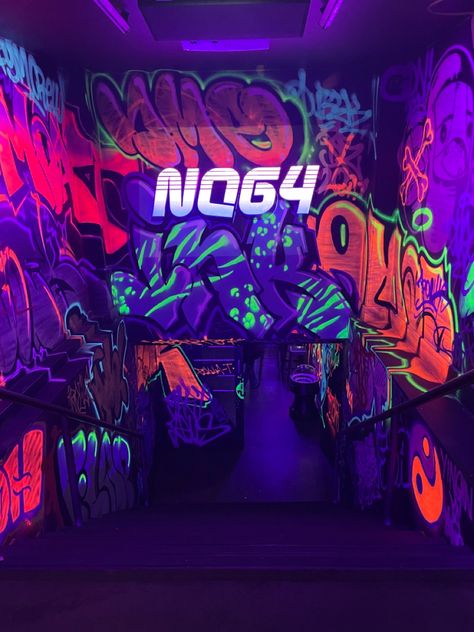 Neon Spray Paint, Wattpad Background, Pub Design, Urban Street Art, Glowing Art, Retro Background, Graffiti Wallpaper, Neon Aesthetic, New Wall