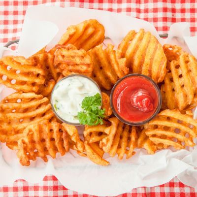 Criss Cut Fries, Waffle Fries Recipe, Types Of French Fries, Fries In Air Fryer, Frozen Fries, New Air Fryer Recipes, Frozen Waffles, Frozen French Fries, Waffle Fries