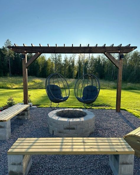 Corner Fire Pit Backyard, Outdoor Hangout Area, Colorado Landscaping, Diy Patio Cover, Diy Outdoor Fireplace, Backyard Layout, Modern Outdoor Patio, Fire Pit Landscaping, Backyard Garden Landscape