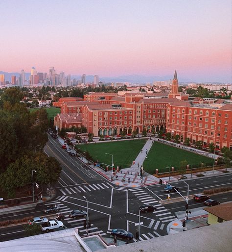 Usc Gould Law, Usc Aesthetic Campus, Usa University Aesthetic, Usc Aesthetic, Usc Film School, Usc Campus, Usc University, Usc College, California University